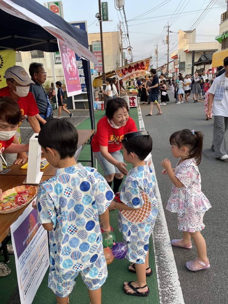 宇土地蔵祭りポリオ根絶募金活動（宇土RC）